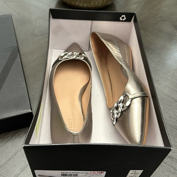 27 EDIT Naturalizer Katalie Chained Detail Pointed Toe Pump - Picture 2 of 7